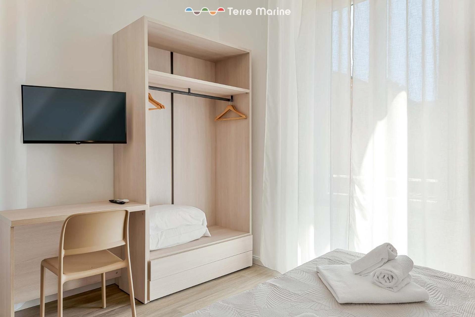 Civico76 - Interno1, Terremarine