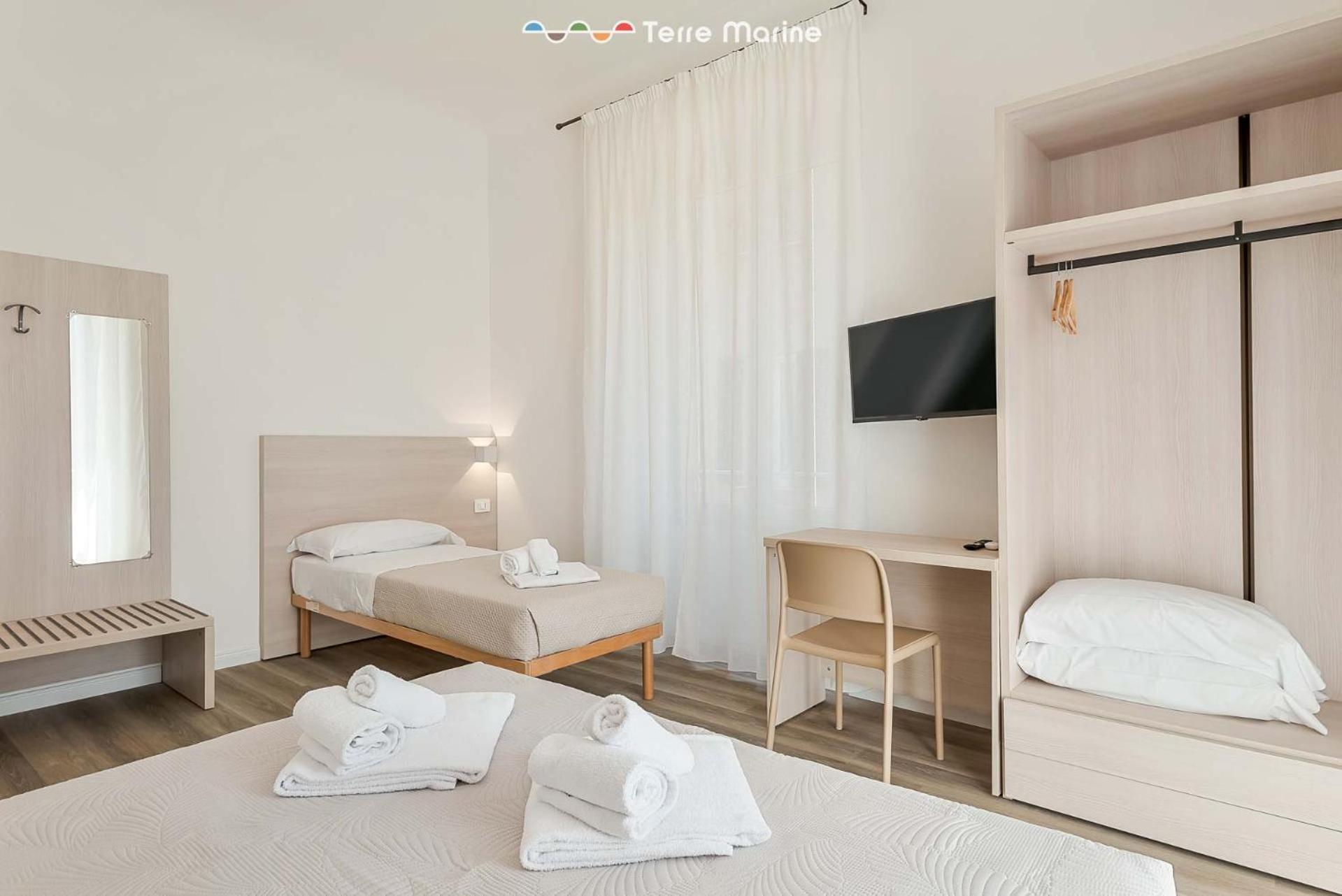 Civico76 - Interno1, Terremarine * La Spezia
