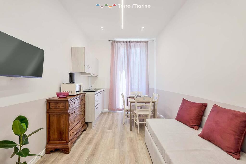 Civico76 - Interno1, Terremarine La Spezia